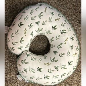 White and green boppy cover